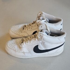 Nike Court Vision Mid